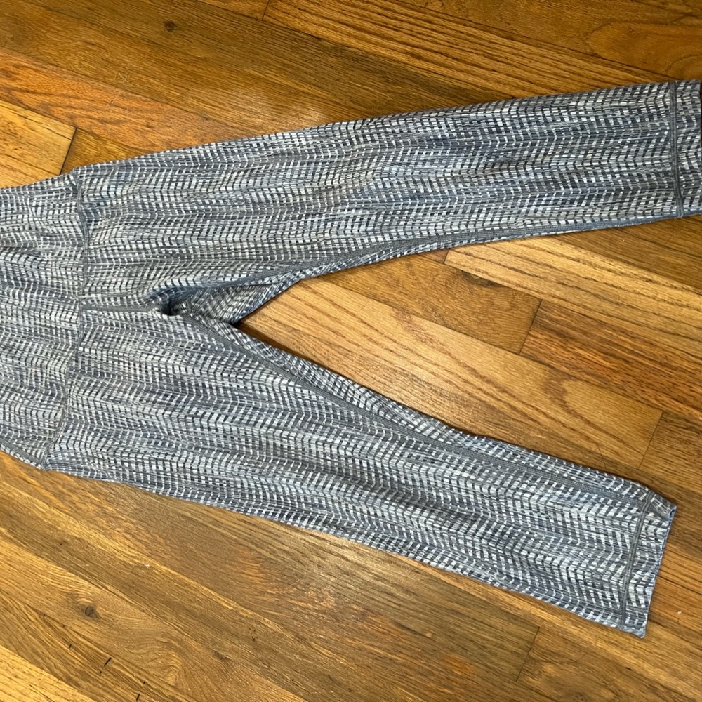 Patterned Leggings - image 3